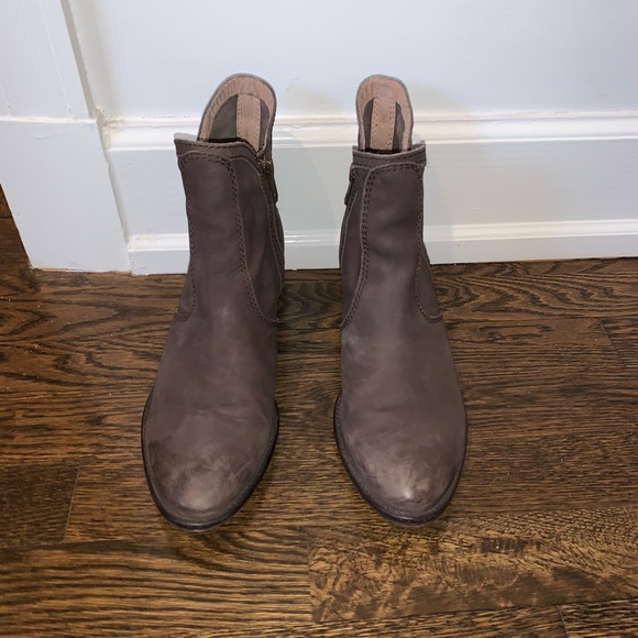 Seychelles Shoes - Seychelles Lucky Penny Ankle Bootie
